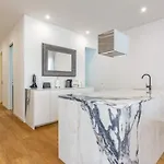 Entire Villa, Bay Views, Private Rooftop & Bbq