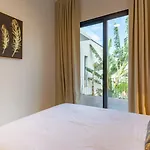 Entire Villa, Bay Views, Private Rooftop & Bbq ヴィラ