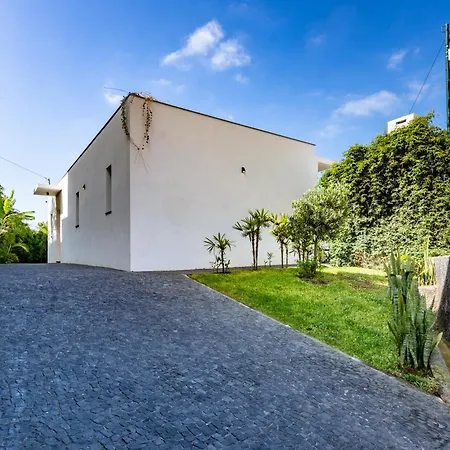Entire Villa, Bay Views, Private Rooftop & Bbq 丰沙尔